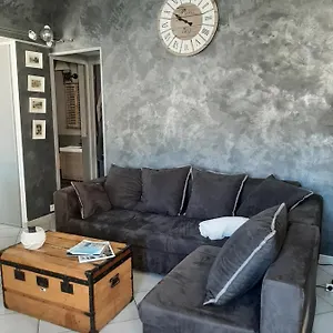  Appartement T2 Centre Vue Faron 40m2 En Zone Pietonne 4ème étage