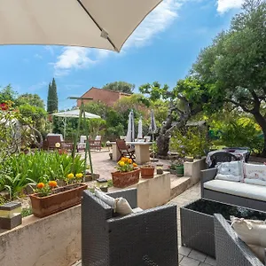 Clos Victor Spacieux 2 Pieces Toulon